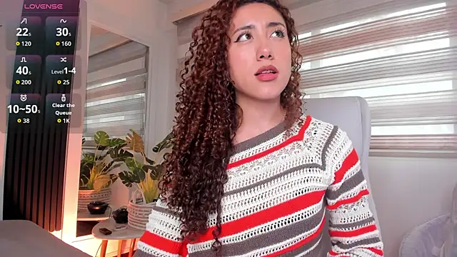 miss catalinaa online show from November 4, 11:47 am