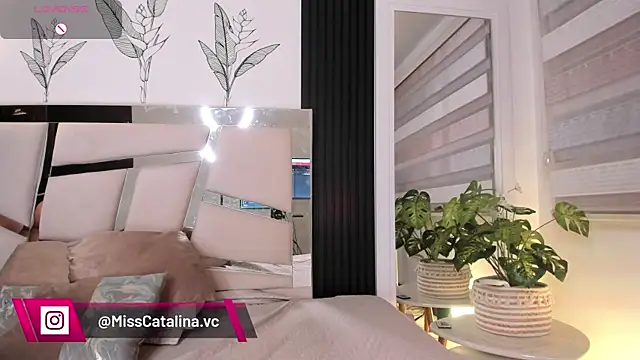 miss catalinaa online show from May 15, 12:14 pm