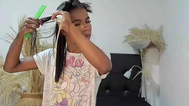 alejandrasxx online show from March 14, 2:52 pm
