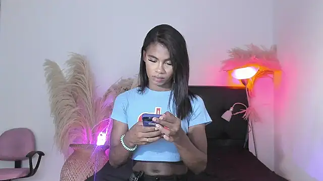 alejandrasxx online show from March 15, 7:38 pm