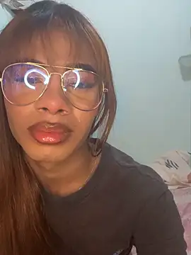 alejandrasxx online show from September 20, 1:16 pm