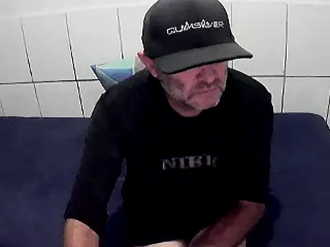 pierdona online show from December 20, 8:33 pm