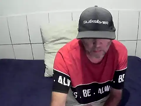 Snapshot of pierdona chatting on June 15, 7:46 pm pierdona online show from June 15, 7:46 pm
