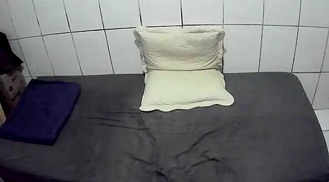 Snapshot of pierdona chatting on March 19, 11:14 pm pierdona online show from March 19, 11:14 pm