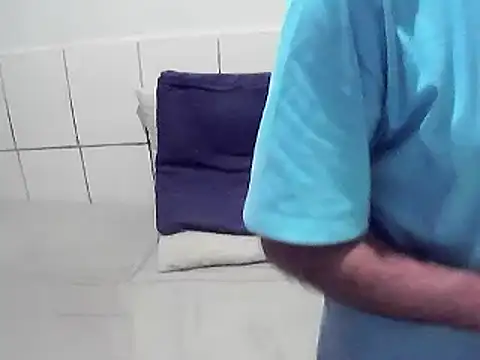 Snapshot of pierdona chatting on July 15, 8:27 pm pierdona online show from July 15, 8:27 pm