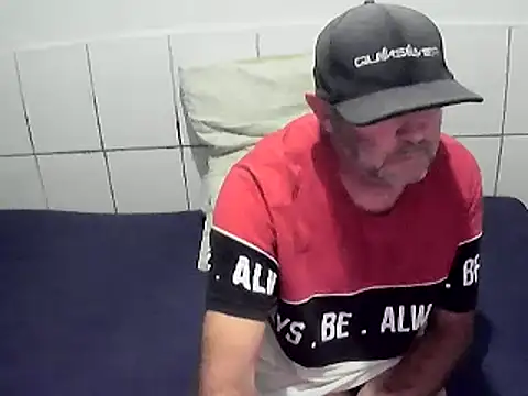 Snapshot of pierdona chatting on June 25, 8:14 pm pierdona online show from June 25, 8:14 pm