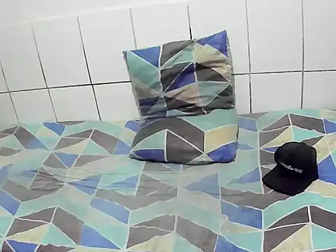 pierdona online show from December 4, 8:19 pm