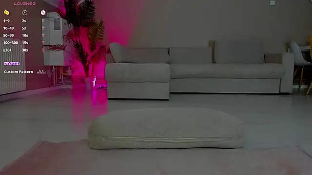 CurlyAnt0 online show from November 19, 8:36 am