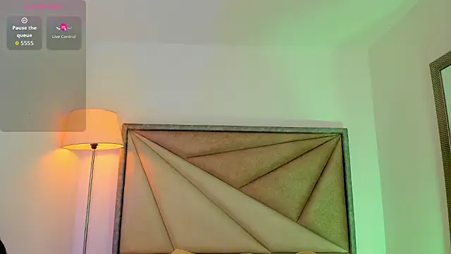 KarenPautt online show from February 3, 5:29 pm