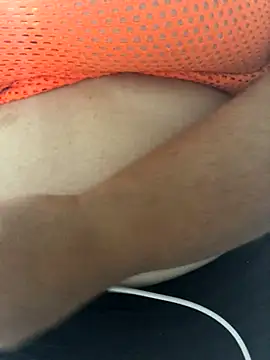 ahross online show from November 10, 10:20 am