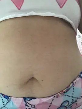 ahross online show from May 3, 2:42 pm