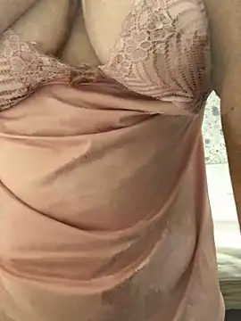 ahross online show from November 7, 11:15 am