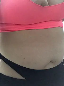 ahross online show from April 28, 9:30 pm