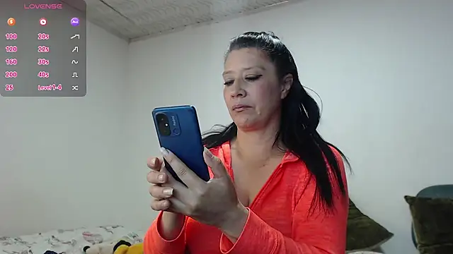 carolina linarez69 online show from March 18, 9:37 pm