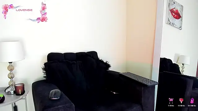 Snapshot of its__angelica_ chatting on June 19, 7:20 pm its angelica online show from June 19, 7:20 pm