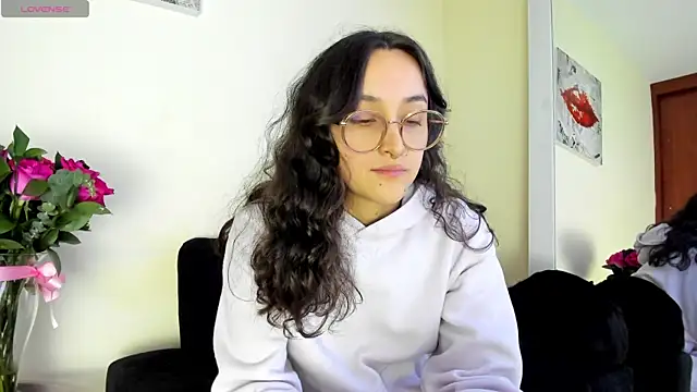 its  angelica  online show from February 18, 10:28 pm