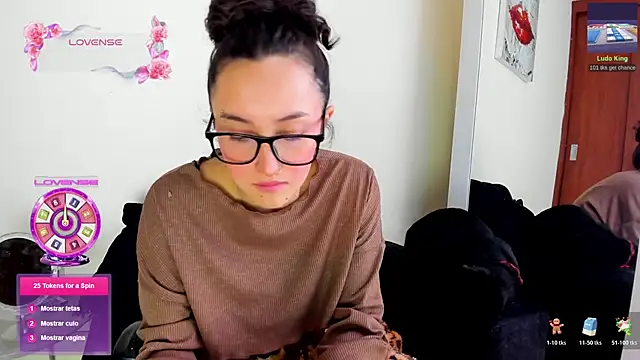 Snapshot of its__angelica_ chatting on November 28, 7:58 pm its angelica online show from November 28, 7:58 pm