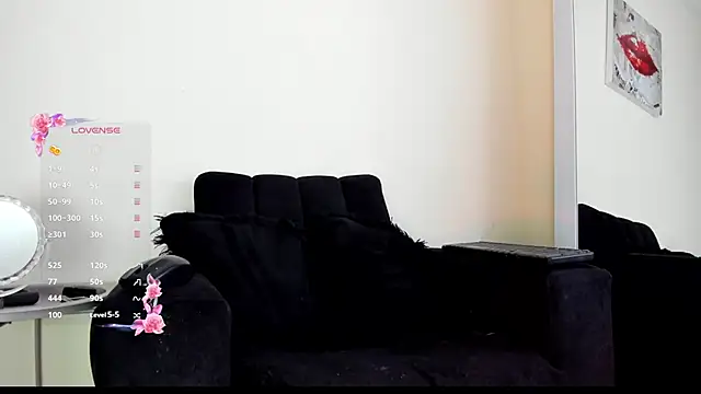 Snapshot of its__angelica_ chatting on October 23, 7:23 pm its angelica online show from October 23, 7:23 pm