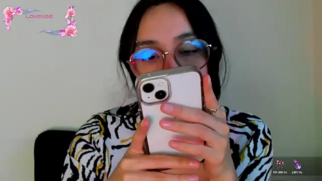 its  angelica  online show from March 30, 9:38 pm