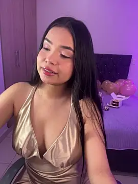 Snapshot of AuroraFiore chatting on June 15, 2:34 am AuroraFiore online show from June 15, 2:34 am