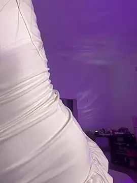 AuroraFiore online show from February 23, 12:01 am