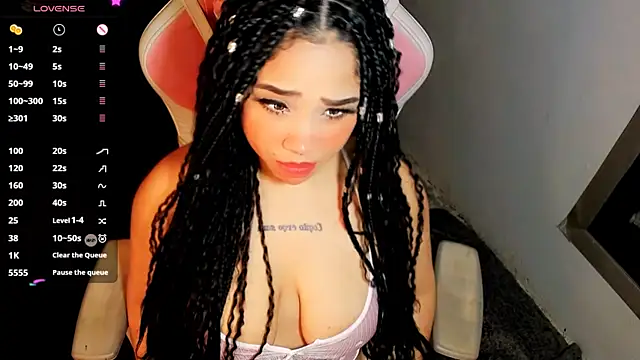 MimiRodriguez online show from March 11, 12:44 am