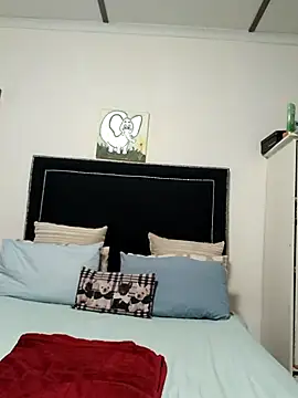 Snapshot of contagiousqueen chatting on February 11, 5:51 am contagiousqueen online show from February 11, 5:51 am