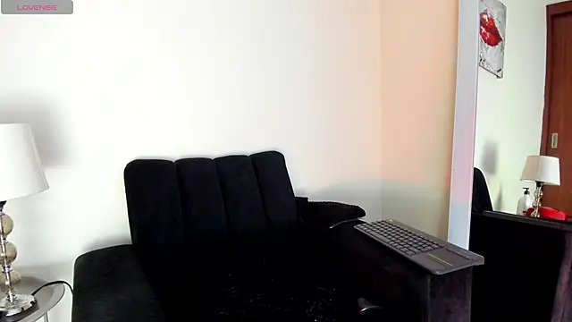 Snapshot of victoria__lace_ chatting on June 28, 8:48 pm victoria lace online show from June 28, 8:48 pm