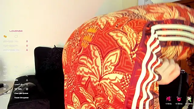 Snapshot of victoria__lace_ chatting on November 30, 6:52 pm victoria lace online show from November 30, 6:52 pm