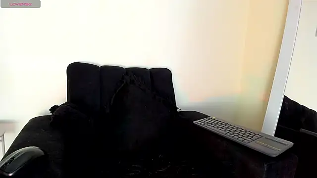 victoria  lace  online show from March 3, 12:39 am