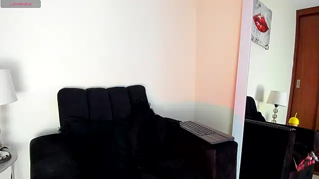 Snapshot of victoria__lace_ chatting on July 19, 12:41 am victoria lace online show from July 19, 12:41 am