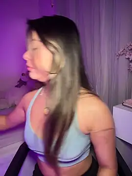 tuckersabrina online show from February 23, 12:50 pm