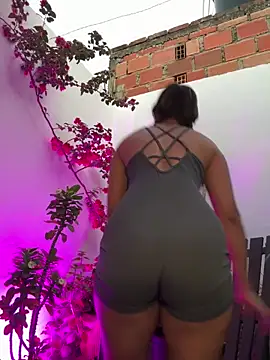 tuckersabrina online show from January 29, 11:09 am