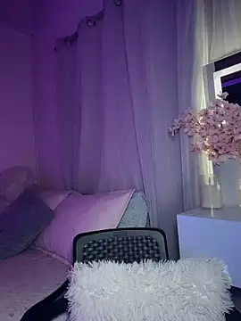 tuckersabrina online show from November 20, 12:28 pm