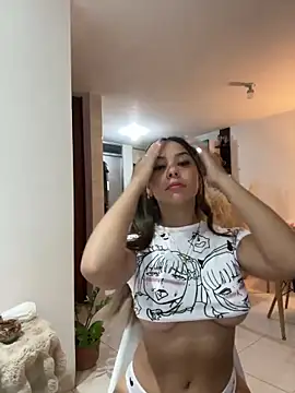 tuckersabrina online show from February 2, 1:34 am