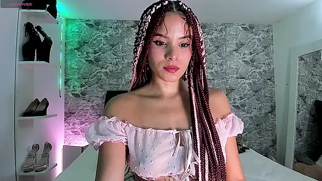 anna  duff online show from February 7, 11:24 pm