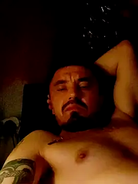 Snapshot of HungJonny99 chatting on October 31, 3:14 am HungJonny99 online show from October 31, 3:14 am