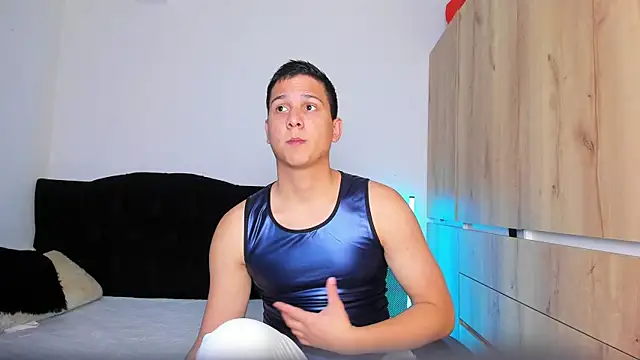 ANDREZALVAREZ online show from October 27, 10:54 pm