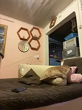 kittyprettybby online show from May 18, 10:14 pm