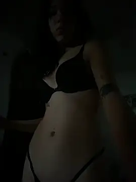 kittyprettybby online show from June 14, 4:30 pm