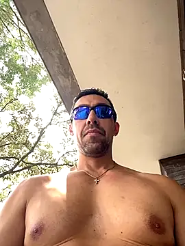 Snapshot of dantedesirexx chatting on November 18, 6:11 pm dantedesirexx online show from November 18, 6:11 pm