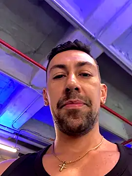 Snapshot of dantedesirexx chatting on November 23, 6:07 pm dantedesirexx online show from November 23, 6:07 pm