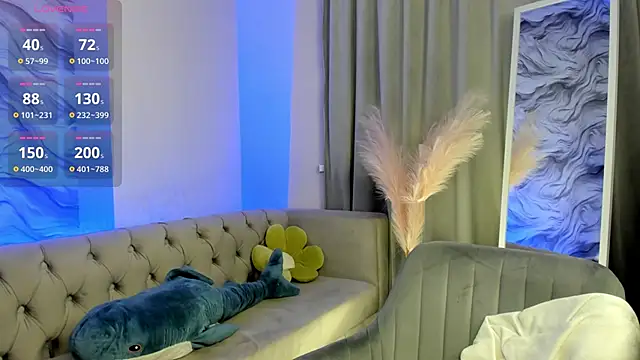 Snapshot of Esme_Runn chatting on November 10, 3:33 am Esme Runn online show from November 10, 3:33 am