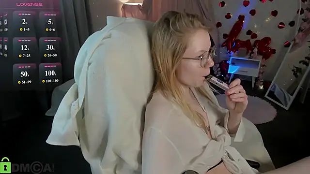 Esme Runn online show from April 24, 3:08 am
