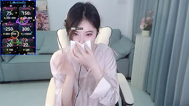 Snapshot of YiJin-a chatting on December 24, 1:59 am YiJin-a online show from December 24, 1:59 am