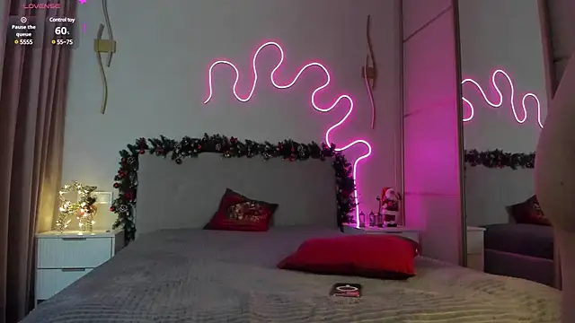 Snapshot of flora_off chatting on January 19, 5:58 am flora off online show from January 19, 5:58 am