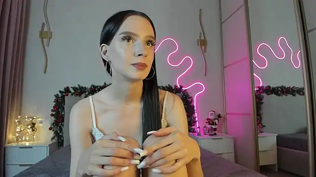 Snapshot of flora_off chatting on January 10, 2:34 pm flora off online show from January 10, 2:34 pm