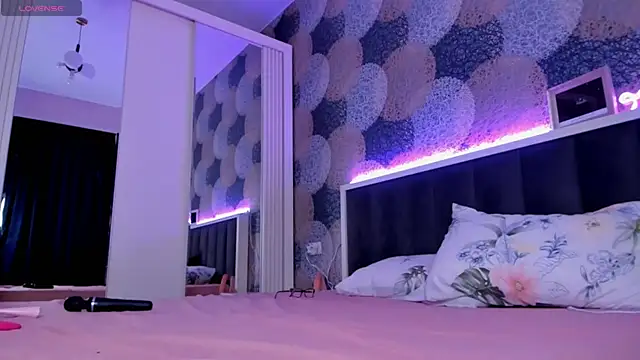 Snapshot of Aeries_steel chatting on December 29, 7:50 am Aeries steel online show from December 29, 7:50 am