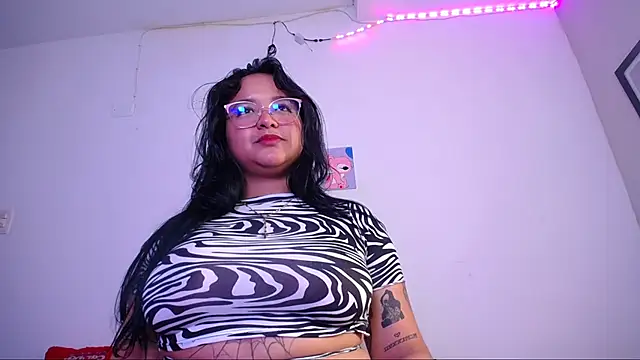 alaia 03 online show from November 5, 1:09 am