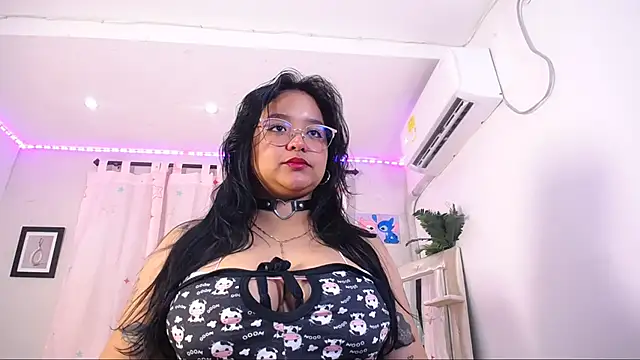 Snapshot of alaia_03 chatting on September 24, 11:17 am alaia 03 online show from September 24, 11:17 am